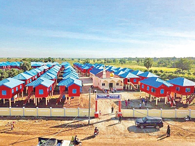 الرحمة العالمية تفتتح قرية سكنية من 100 بيت في كمبوديا